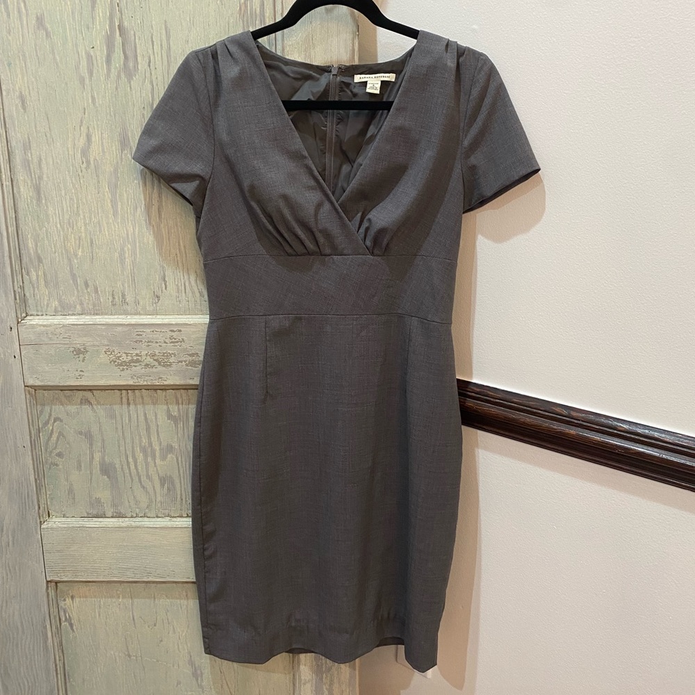 Banana Republic Wool Short sleeved Sheath  workwear Dress size 4